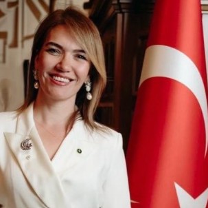 gülsen karanis macaristan