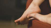 Gut Hastalığı Nedir? Belirtileri, Ürik Asit Yüksekliği ve Gut Hastalarının Beslenmesi